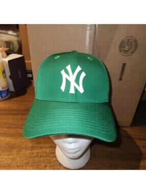 New Era 2018 Irish St. Patricks Day New York Yankees Hat Strapback Green Cap